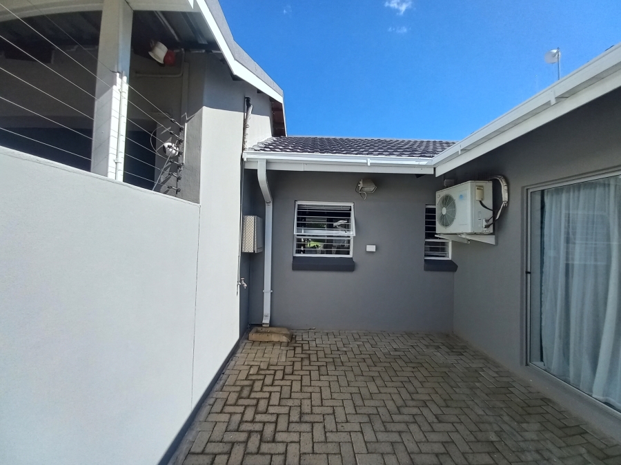 4 Bedroom Property for Sale in Bergsig Free State